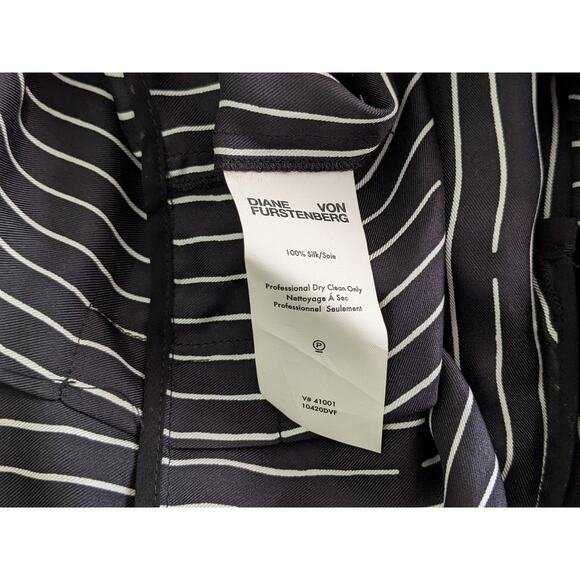 NWT Diane Von Furstenberg Sz 2 Short Sleeve V-Neck Silk Jumpsuit Larson Black - Picture 10 of 10